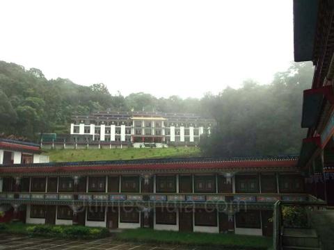 Lingdom monastery