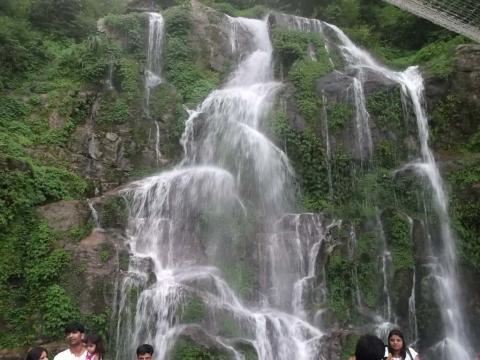 Baktham Waterfalls